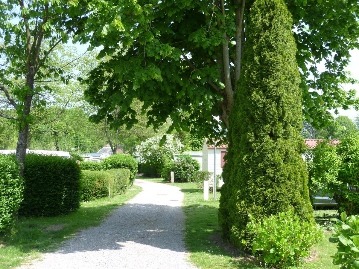 Camping Le Picardy Hotel Pinchefalise Esterno foto