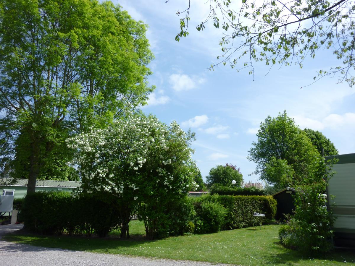 Camping Le Picardy Hotel Pinchefalise Esterno foto